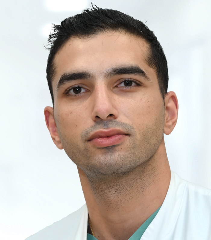 Assistenzarzt Mayk Channakian