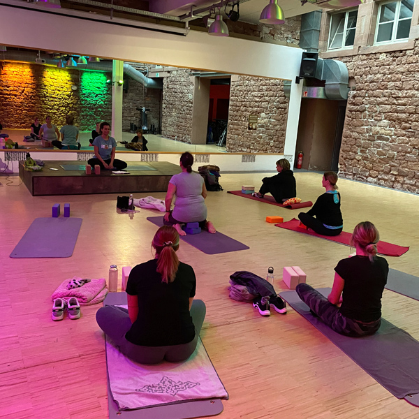 Yoga-Kurs Fitnessstudio Springer